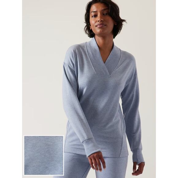 Athleta Blue Heather Clarity V-Neck Thumbholes Sweatshirt #466781 Size Medium - Picture 1 of 15